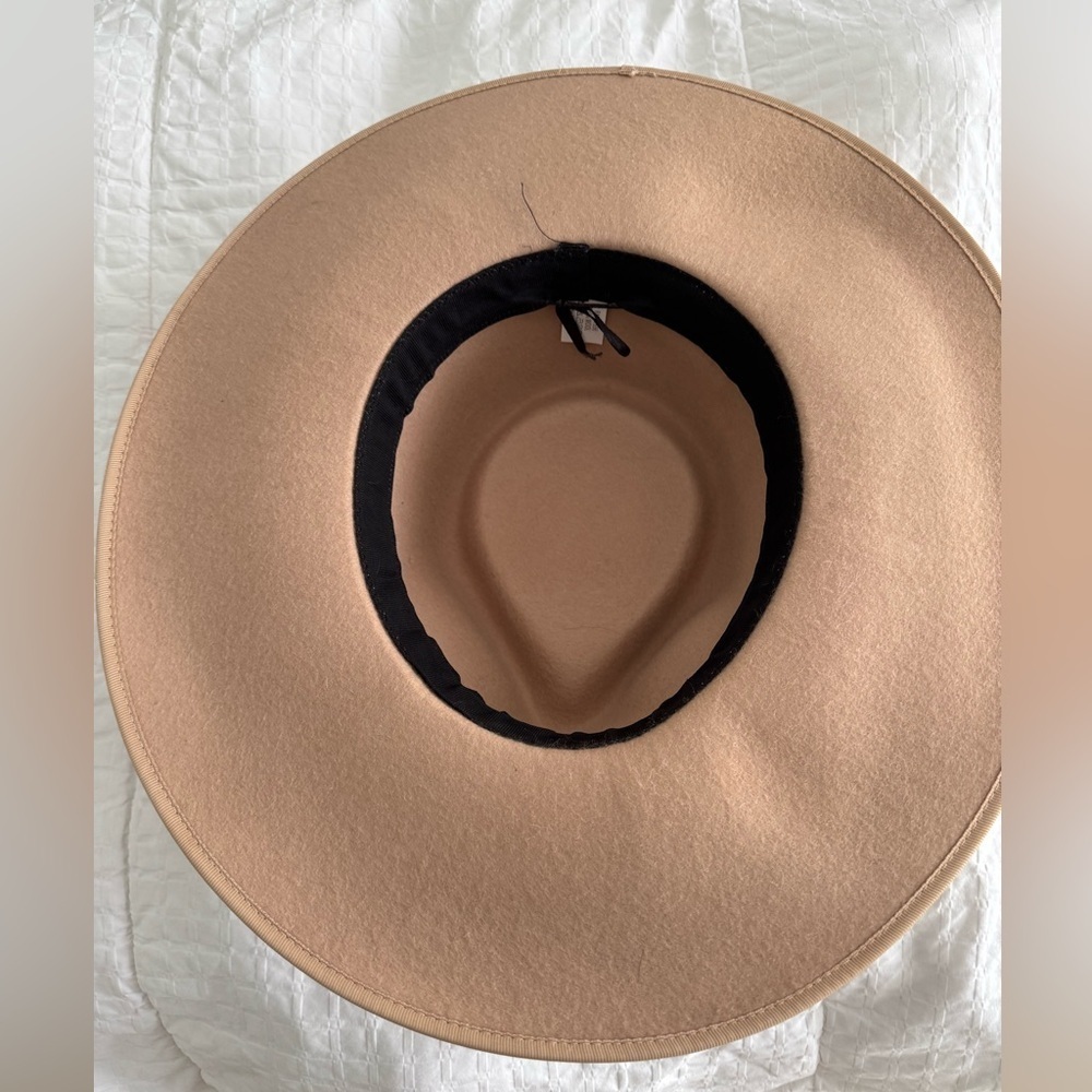 NWOT hat - Picture 2 of 2